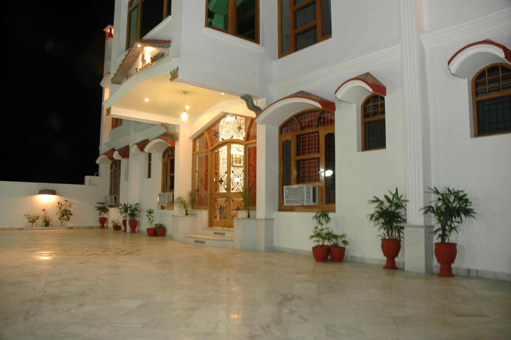 Hotel Ishan Villa Amritsar Exterior foto